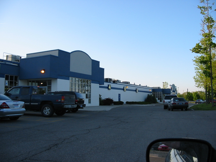 Fenton Cinema - May 2002 (newer photo)